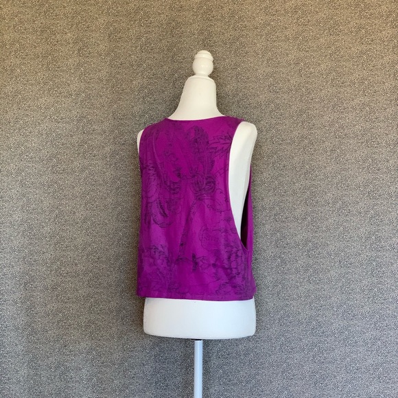 💫✨Heart Tank Top✨💫 - Picture 4 of 4